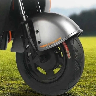 E-tricycles voor volwassenen met twee zitplaatsen Open elektrische driewielers voor 3 passagiers Maximale snelheid 30-50 km/u